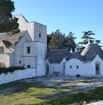 Masseria Rocchella. Via dalla pazza folla!