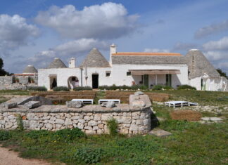 La Casa degli Uccellini. Relax al profumo di lavanda La Casa degli Uccellini
