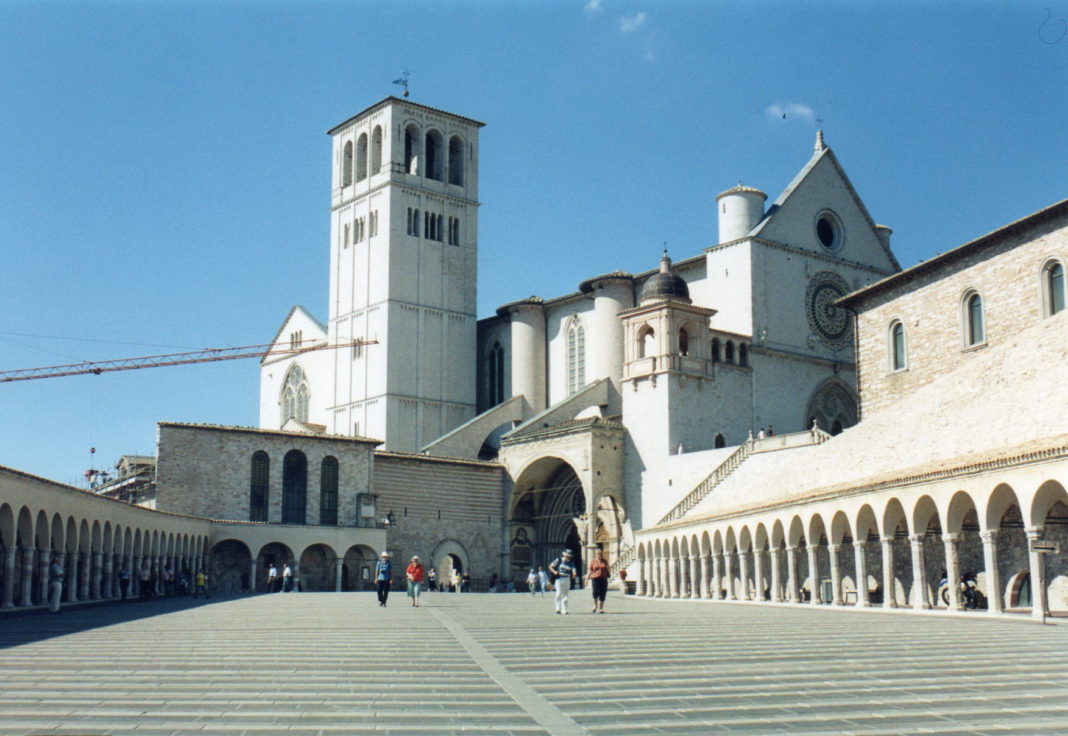 Assisi Assisi