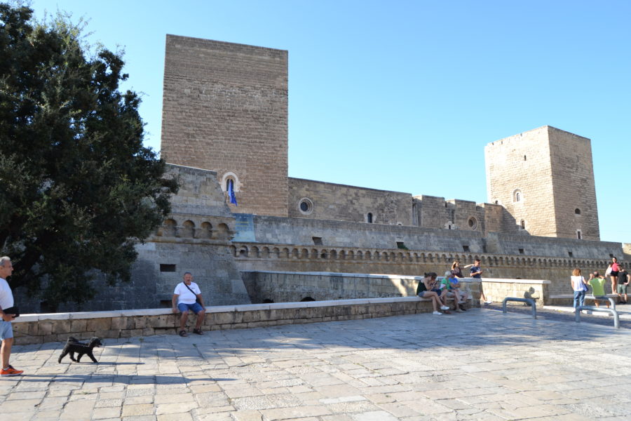Bari tour