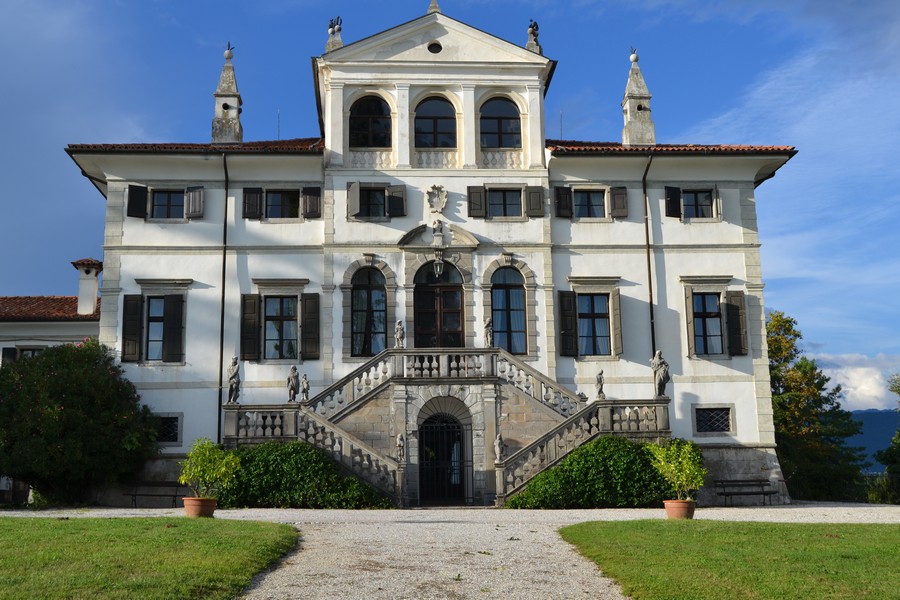 Villa Gallici Deciani Villa Gallici Deciani