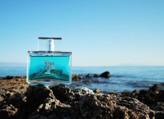 Acqua degli Dei, di terra e di mare Acqua degli Dei