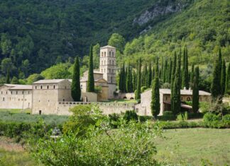 Abbazia San Pietro in Valle: sui percorsi dell’anima Abbazia