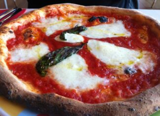 Napoli a tavola e le candele alla genovese Napoli a tavola