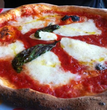 Napoli a tavola e le candele alla genovese Napoli a tavola