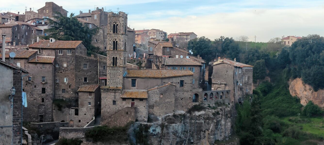 borghi sulla roccia